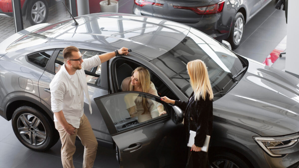 Comment bien choisir une voiture automatique d’occasion en 2025 ?